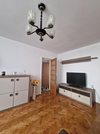 Apartament cu 3 camere în Dristor