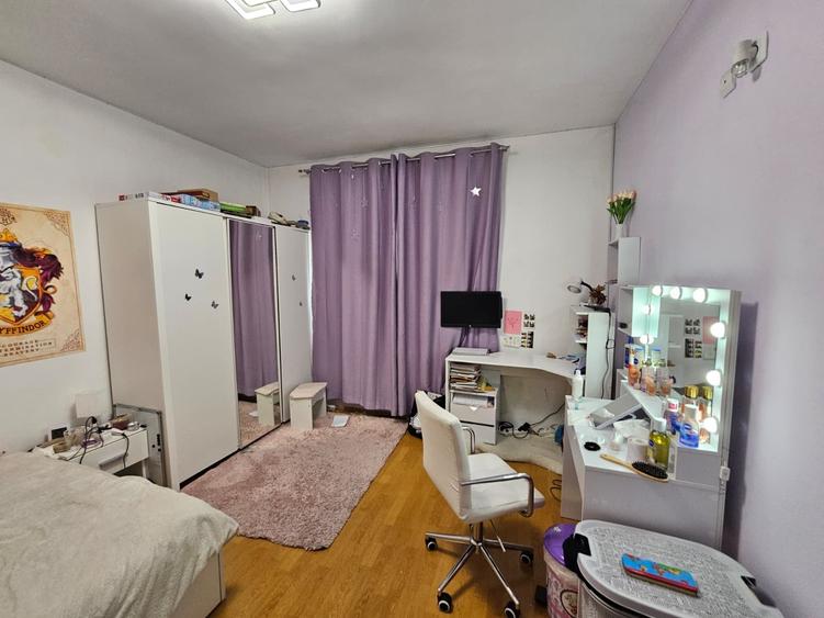 Casă individuală cu 6 camere cu Canalizare în Dâmbovița