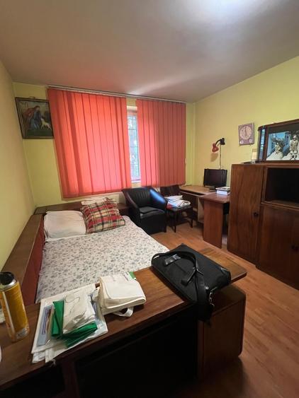 Apartament cu 3 camere decomandat în Brazda lui Novac