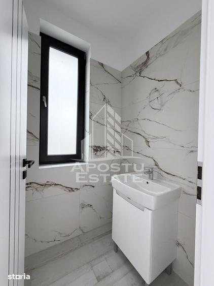 Casă cu 5 camere cu Teren 217 Mp în Ronaț