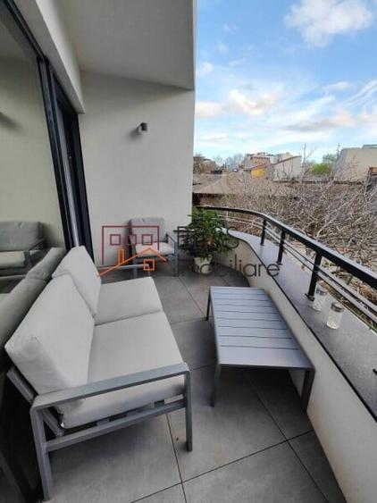 Apartament cu 3 camere semidecomandat în Dacia