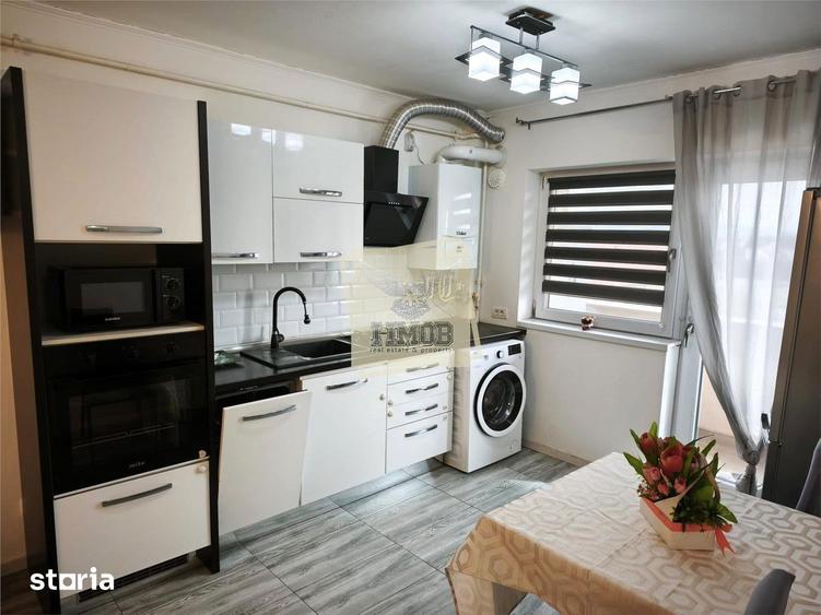 Apartament cu 3 camere, mobilat în Central