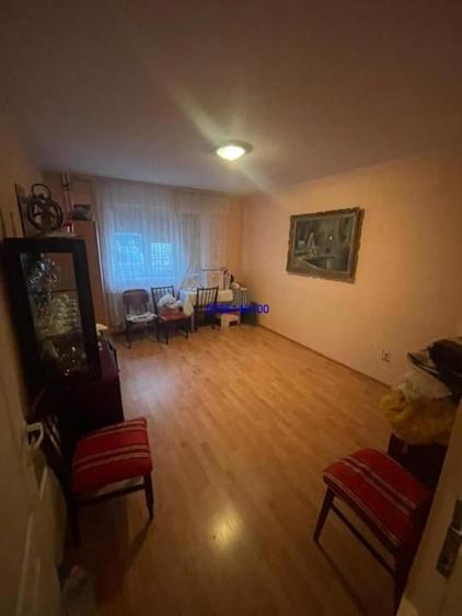 Apartament cu 3 camere în Tomis Nord