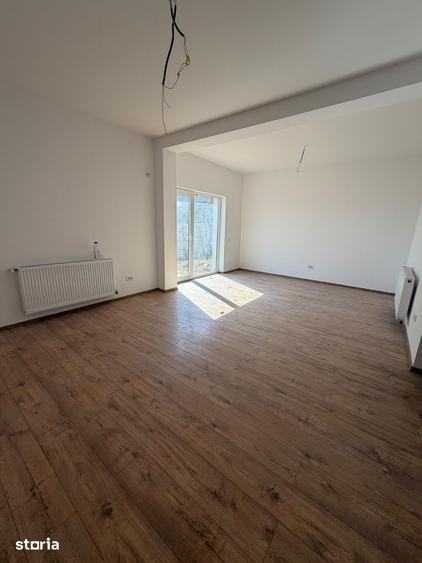 Casa de vanzare, 3 camere, curte imprejmuita, gata de mutat ! - 6