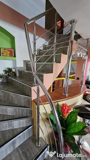 Apartament cu 7 camere decomandat în Central