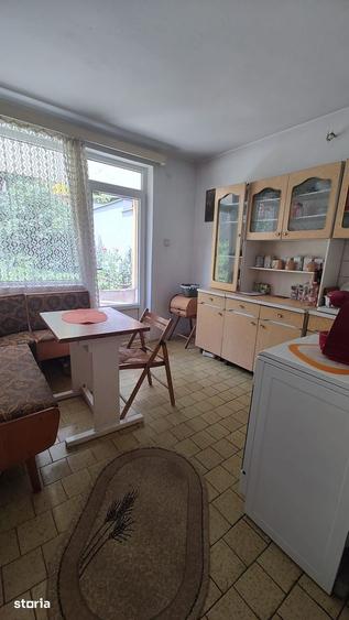 Casă cu 4 camere cu Teren 537 Mp în Central