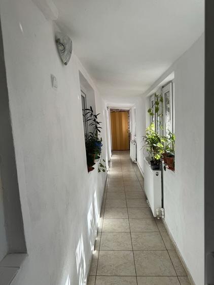 Casă cu 4 camere cu Teren 400 Mp în Poșta