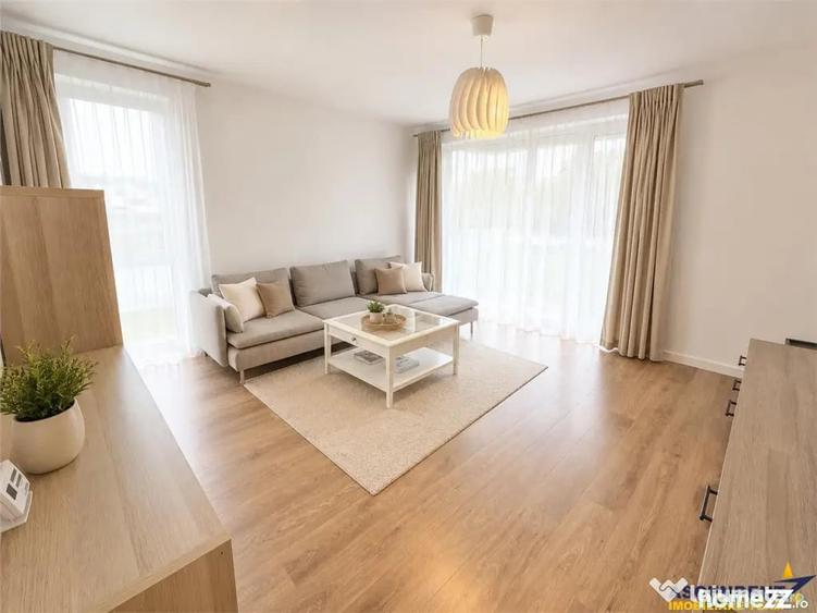 Apartament cu 2 camere decomandat în Noua