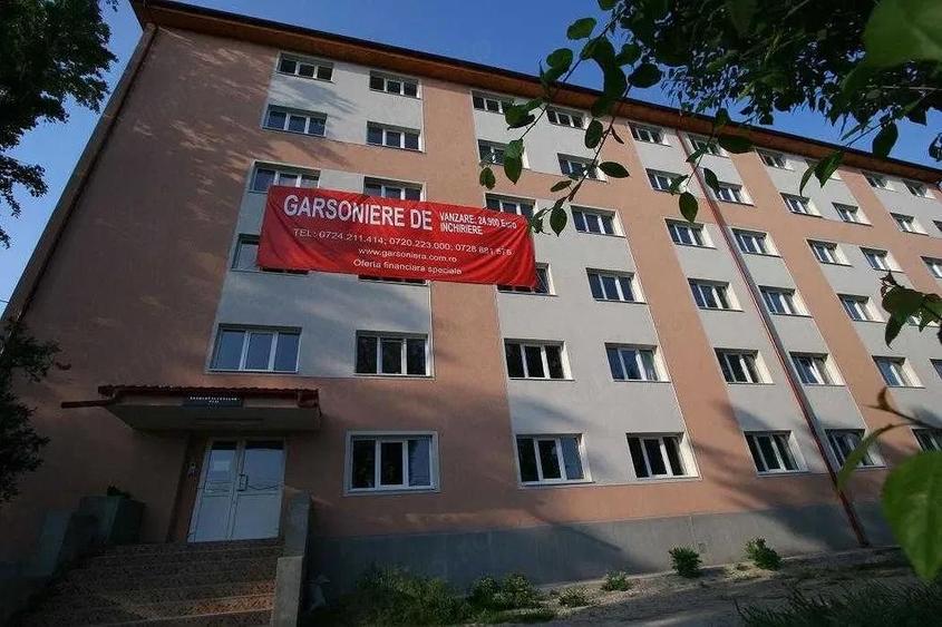 Garsonieră decomandată în Vitan