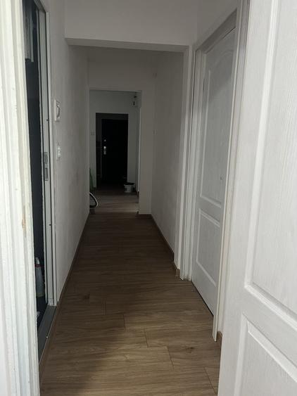 Apartament cu 3 camere decomandat în Dosu Bricii