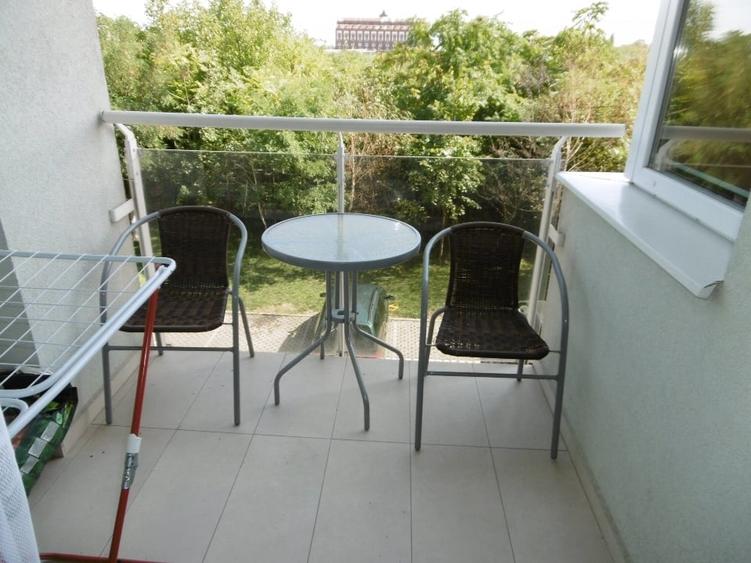 Apartament cu 3 camere decomandat, mobilat în UTA