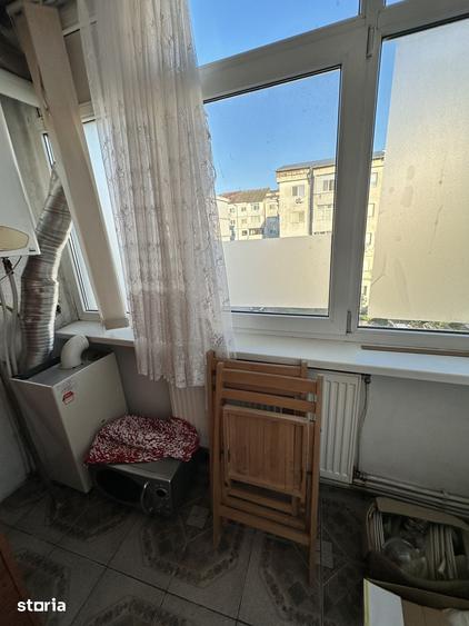 Garsonieră decomandată în Central