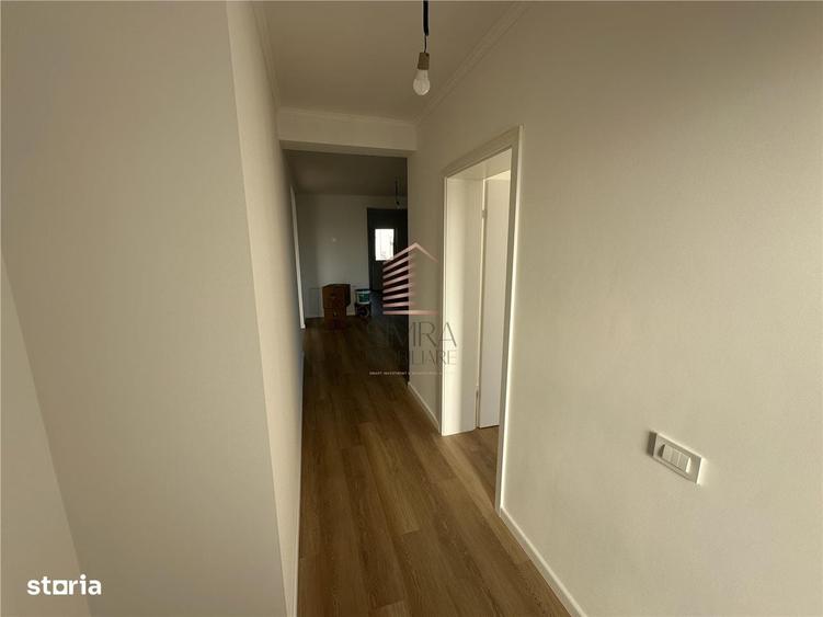 Casă cu 4 camere în Sântandrei