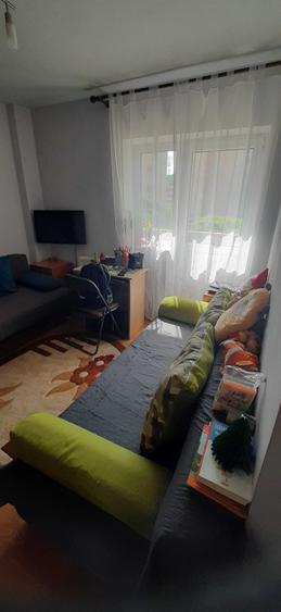 Apartament cu 2 camere decomandat în Răcădău