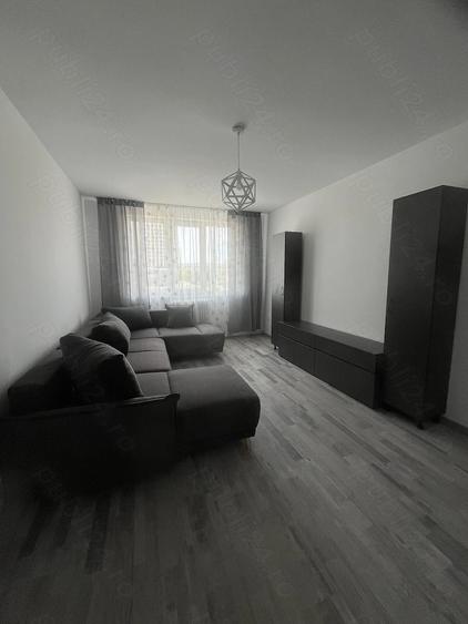 Apartament de 3 camere, decomandat, zona piata abator - 1