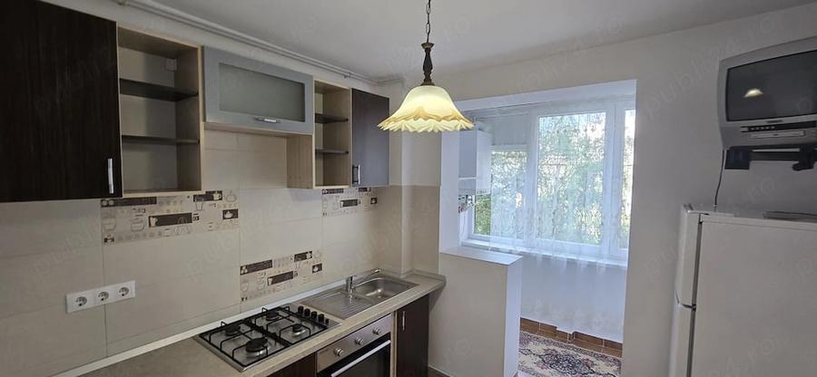 Inchiriez Apartament 2 camere Mircea Cel Batran Brasov - 4