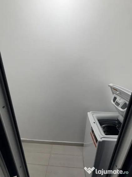 Muncii mieilor etaj 5 la metrou - 1