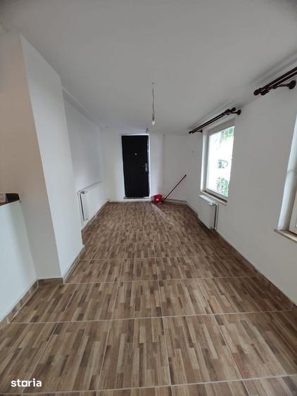 Apartament cu 4 camere în Progresul
