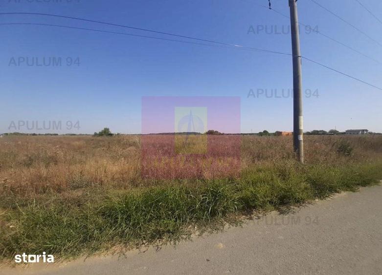 Teren de 1300 mp, în Copăceni