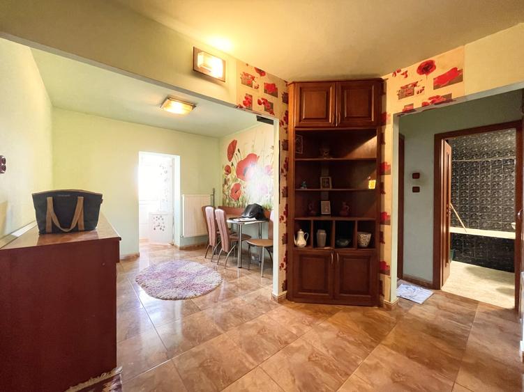 Apartament cu 2 camere decomandat, mobilat în Girocului