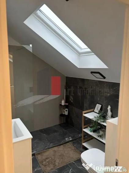 Casă cu 5 camere cu Teren 250 Mp în Central