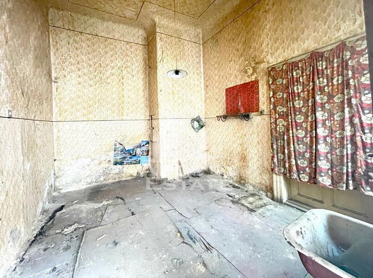 Apartament cu 3 camere semidecomandat în Ultracentral