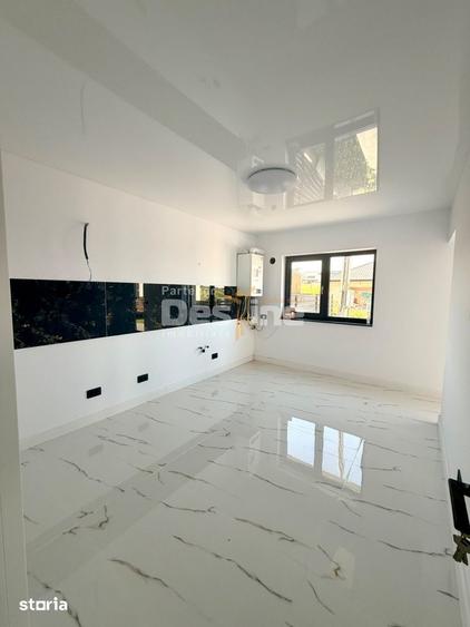 Casă cu 4 camere decomandat cu Teren 300 Mp în Rediu