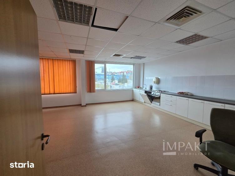 Spațiu comercial, de 650 mp, în Gruia
