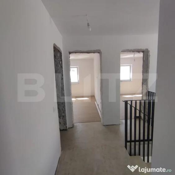 Casă cu 4 camere cu Teren 430 Mp în Valea Adâncă