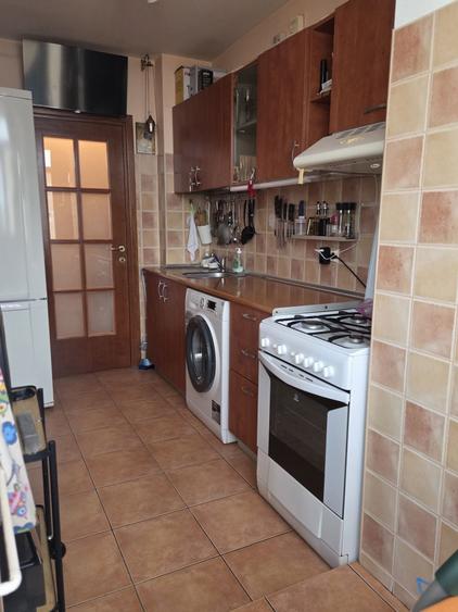 Apartament cu 2 camere semidecomandat în Eroii Revoluției