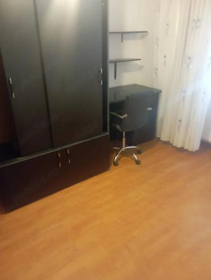 Apartament cu 4 camere decomandat în Ultracentral