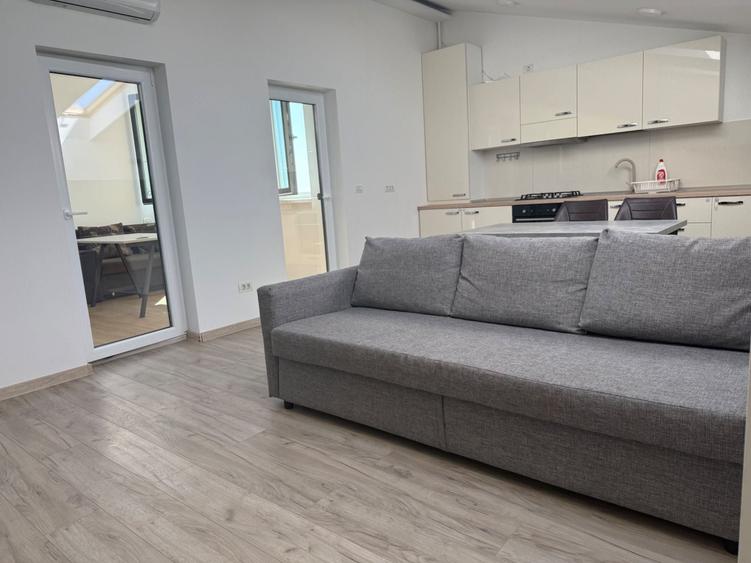 Proprietar inchiriez apartament Dumbravita str.Ion Creanga - 5