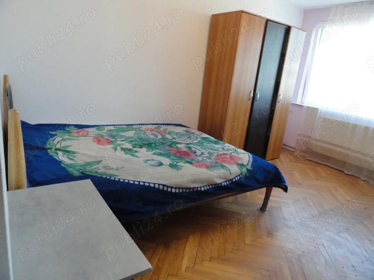 Apartament cu 2 camere decomandat în Romanilor