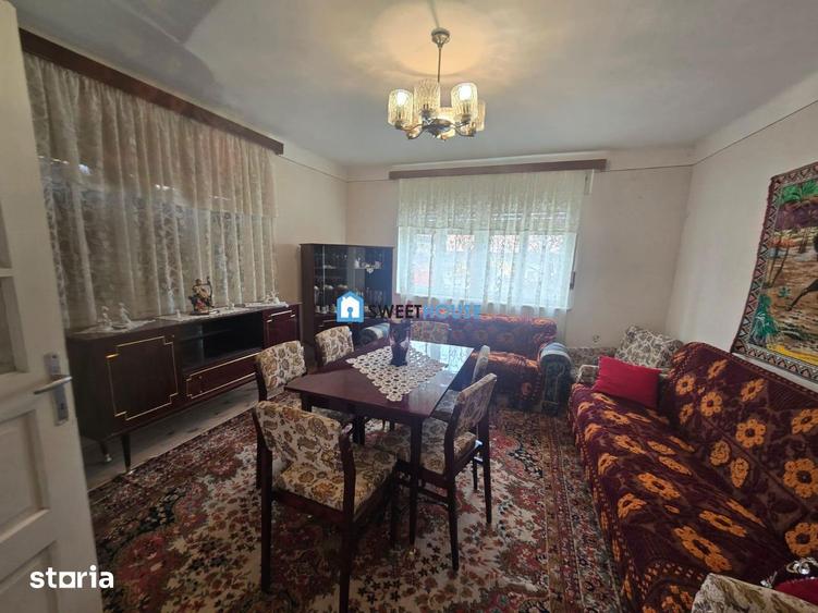 Casă cu 4 camere cu Teren 1700 Mp în Lisa