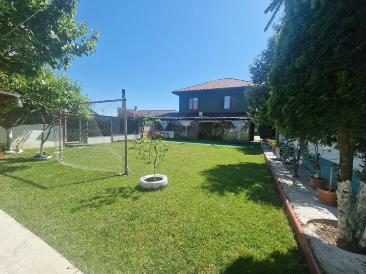 Casă individuală cu 4 camere cu Canalizare în Valu lui Traian