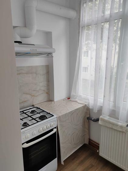 Apartament cu 2 camere decomandat în Soarelui