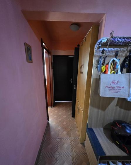 Apartament cu 3 camere în Drumul Taberei