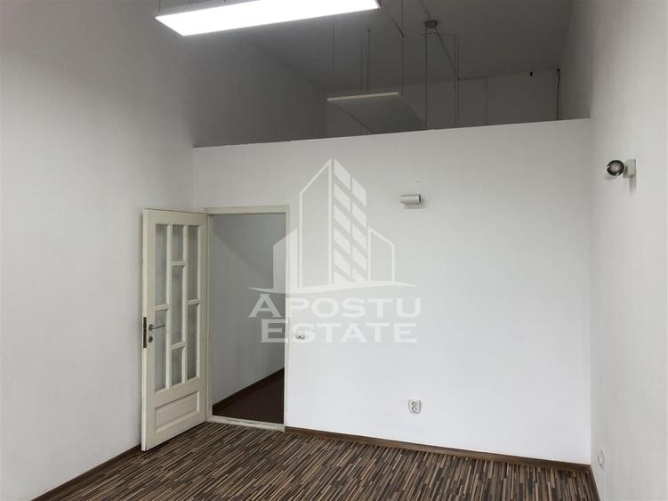 Birou, de 104 mp, în Ultracentral