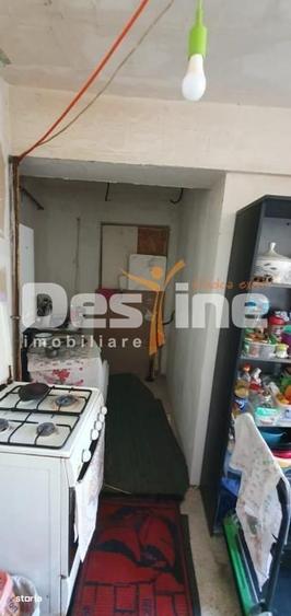 Casă cu 4 camere cu Teren 520 Mp în Mihai Bravu