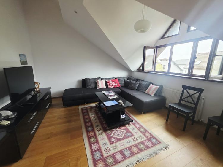 Apartament cu 2 camere decomandat în Sânpetru