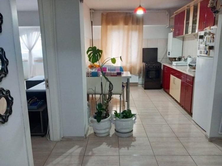 Apartament 3 Camere | Dacia  | Renovat | Mobilat și Utilat | 75 mp - 3