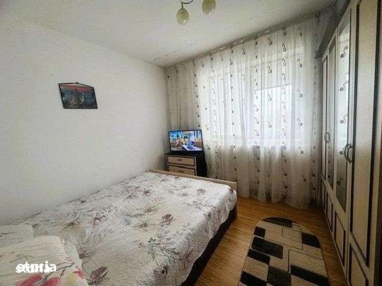 Apartament cu 4 camere în Drăgănești-Olt