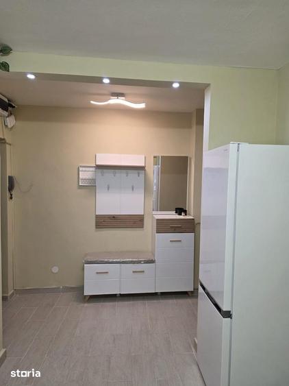 Apartament cu 2 camere semidecomandat în Vitan