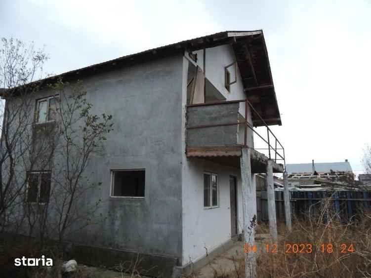 Casă cu 3 camere cu Teren 300 Mp în Crevedia