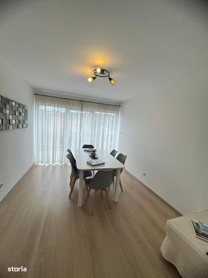 Casă cu 4 camere cu Teren 710 Mp în Central