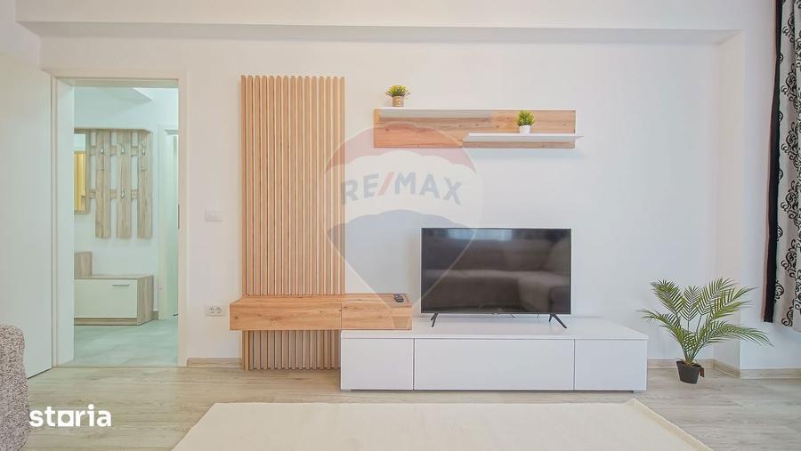 Apartament cu 2 camere decomandat, mobilat în Tractorul