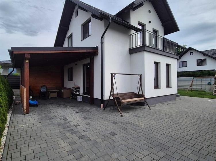 Casă individuală cu 3 camere cu Teren 300 Mp în Central