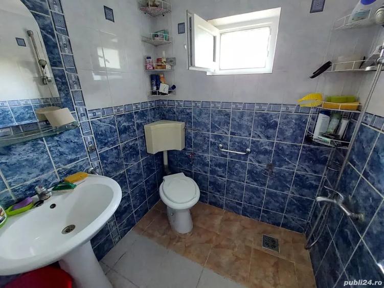 Casă cu 6 camere cu Teren 80000 Mp în Sângeorgiu de Mureș