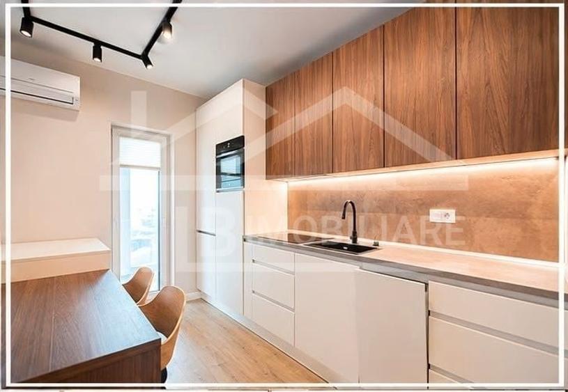 Apartament cu 3 camere semidecomandat în Unirii