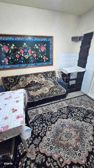 Casă cu 4 camere cu Teren 800 Mp în Teiu